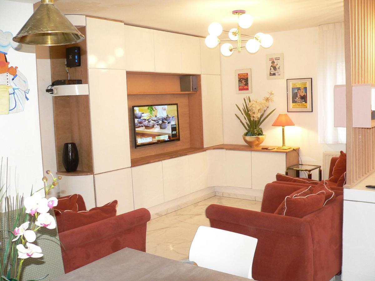 Liege 4420 Rue Jean Jaures 45 Grande Maison Joyeuse Avec Terrasse 30M2 Pour 8 Personnes Maximum Saint-Nicolas  Zewnętrze zdjęcie