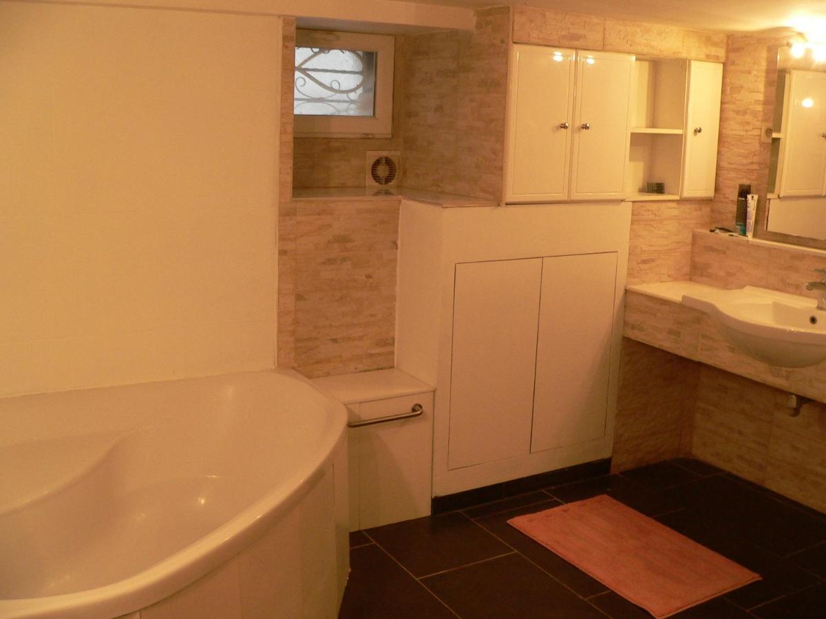 Liege 4420 Rue Jean Jaures 45 Grande Maison Joyeuse Avec Terrasse 30M2 Pour 8 Personnes Maximum Saint-Nicolas  Zewnętrze zdjęcie