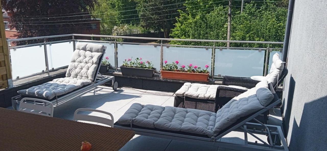 Liege 4420 Rue Jean Jaures 45 Grande Maison Joyeuse Avec Terrasse 30M2 Pour 8 Personnes Maximum Saint-Nicolas  Zewnętrze zdjęcie